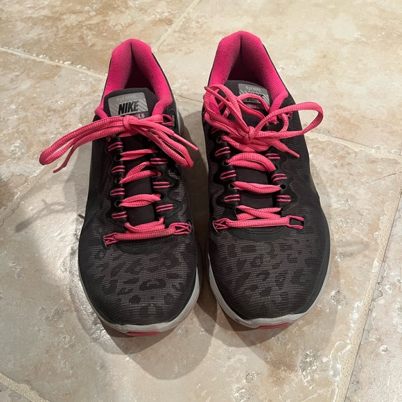 Women’s Nike Lunar Glide 5 - H2O Repel - size 8 - Picture 2 of 3